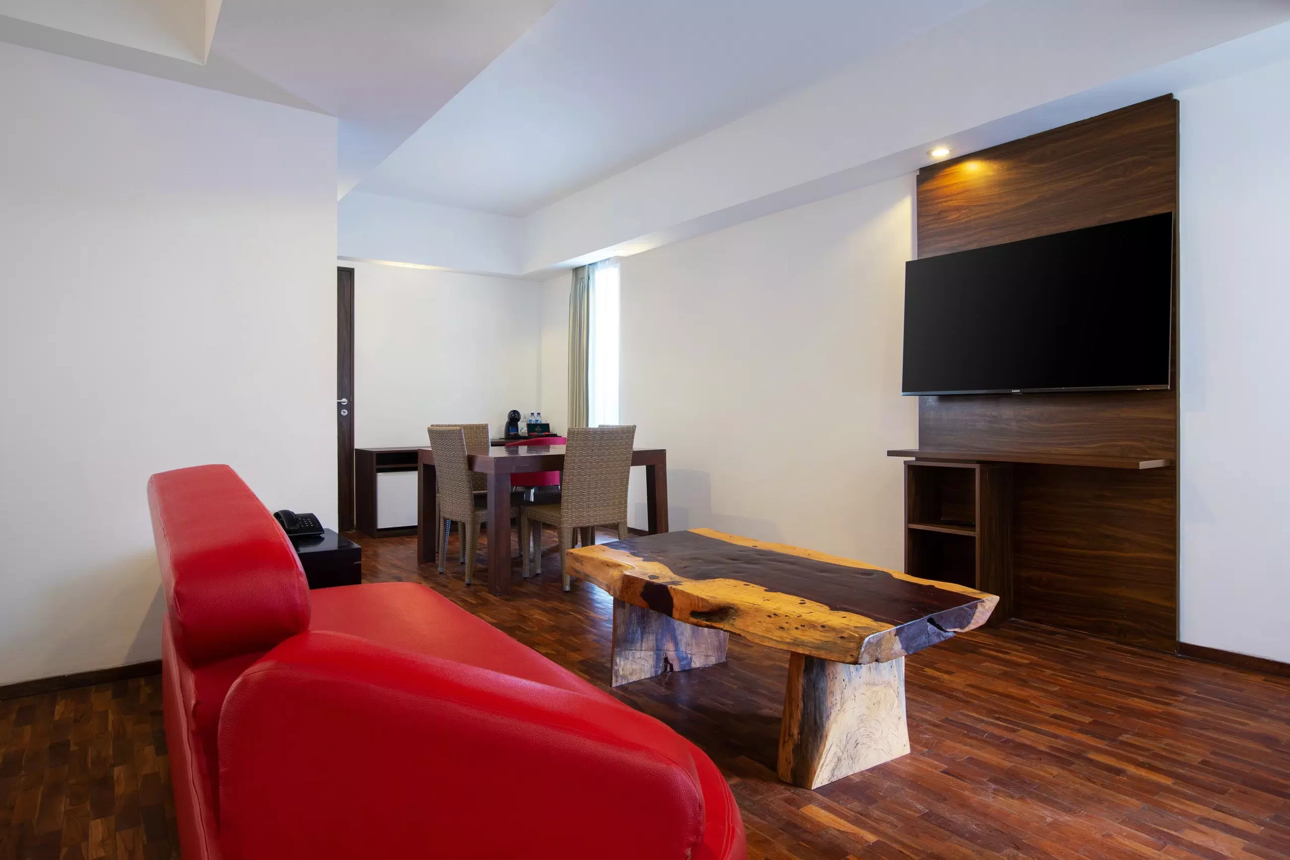 ROOM SERVICES